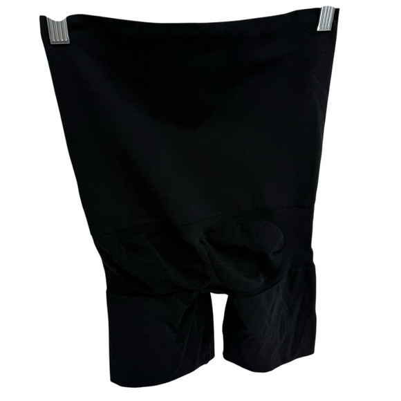 Spanx Assets High Waist Mid Thigh Shaping Short Womens 1X Black Shapewear - Picture 2 of 6